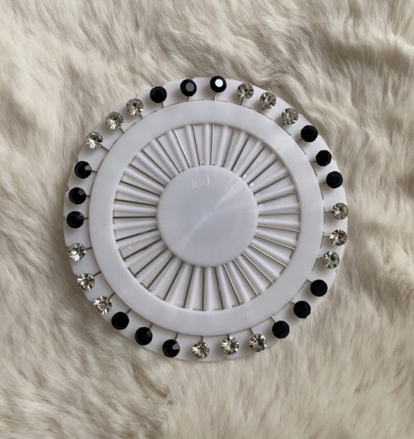 Roulette épingle diamant
